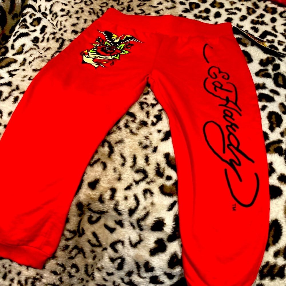 NWT ED HARDY KIDS SWEATS WITH ED HARDY LOGO W/ eagle, anchor, flower!! Awesome!!